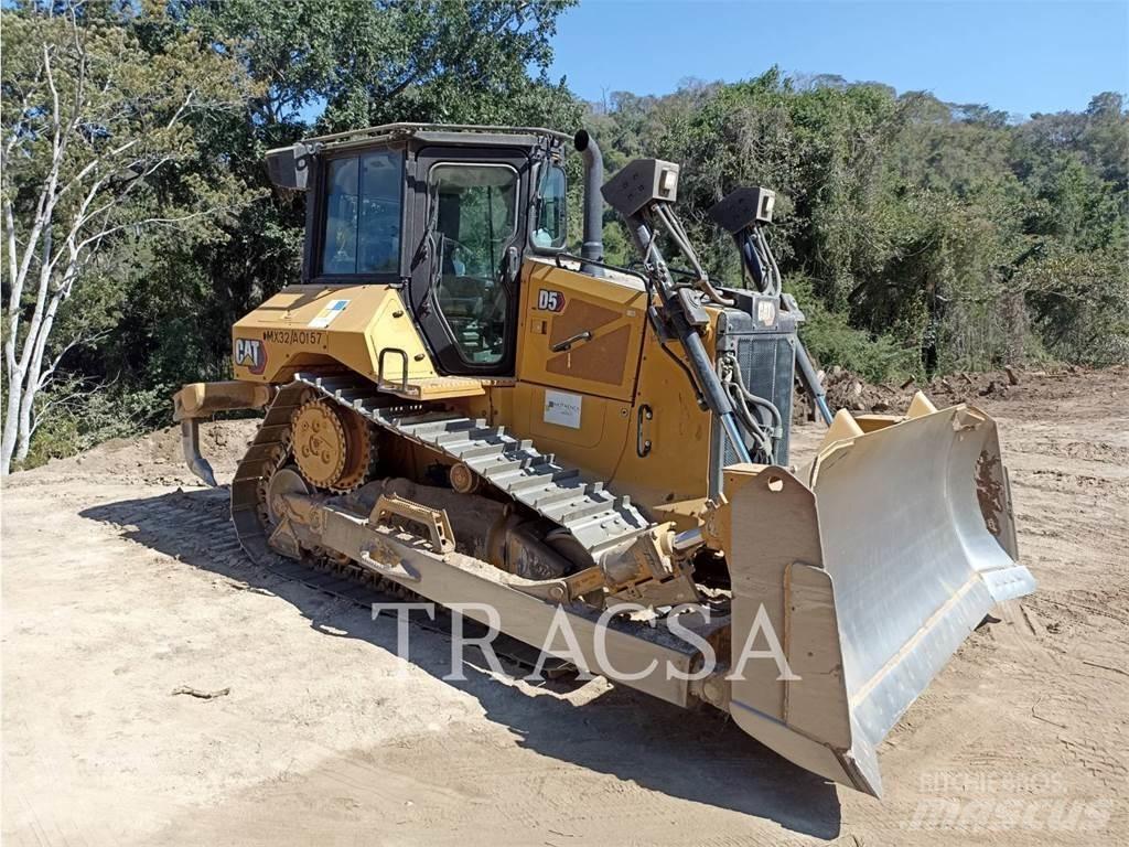 CAT D5 Vikšriniai buldozeriai