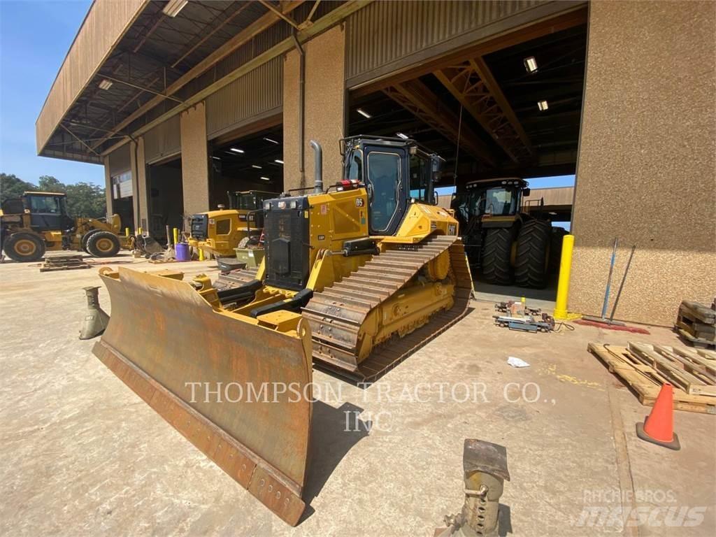 CAT D5 Vikšriniai buldozeriai