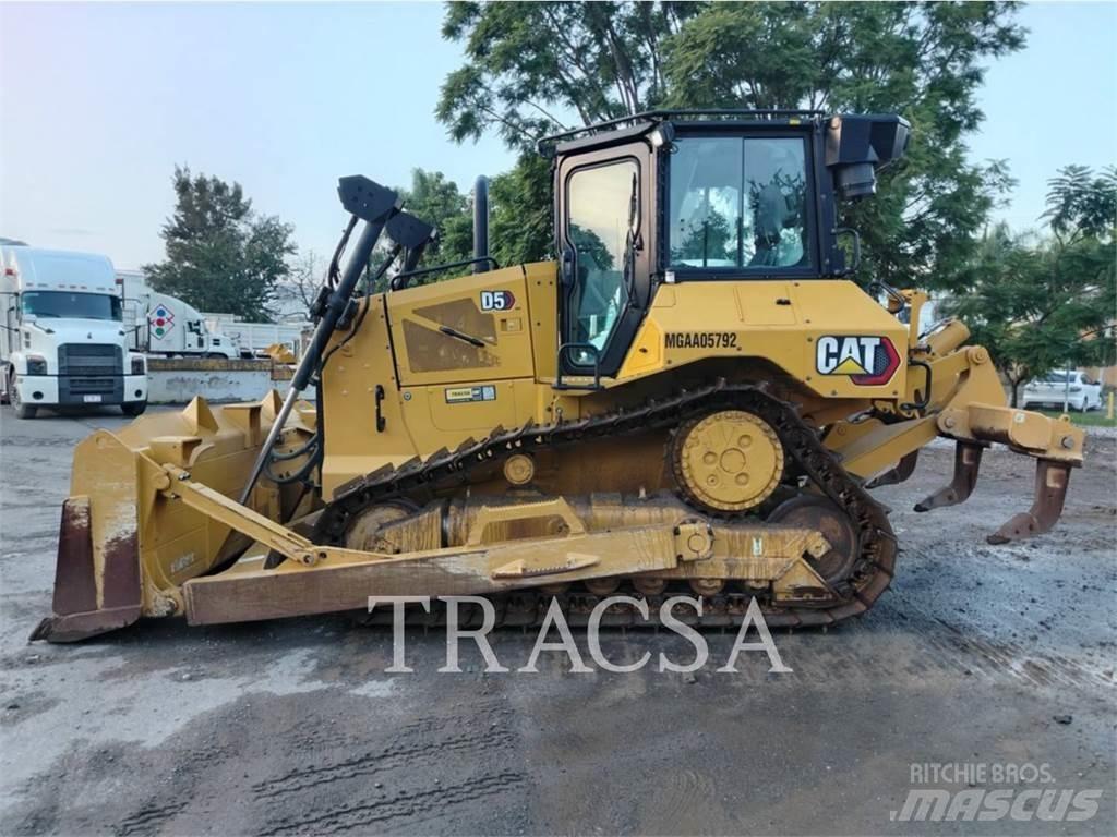 CAT D5 Vikšriniai buldozeriai