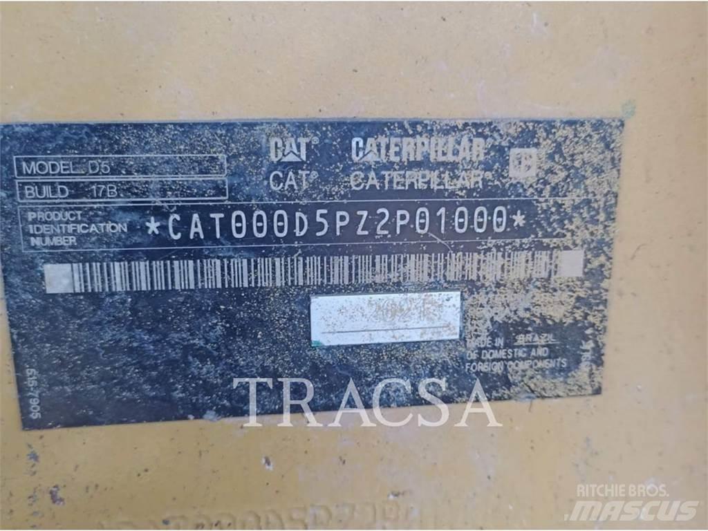 CAT D5 Vikšriniai buldozeriai