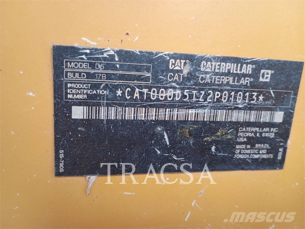 CAT D5 Vikšriniai buldozeriai