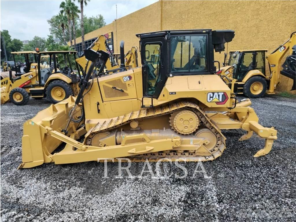 CAT D5 Vikšriniai buldozeriai