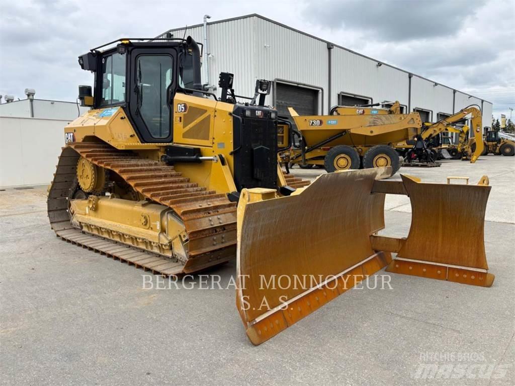 CAT D5 Vikšriniai buldozeriai