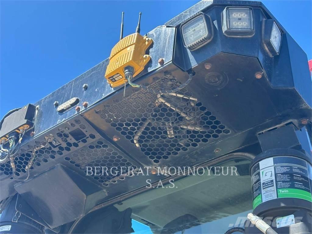 CAT D5 Vikšriniai buldozeriai