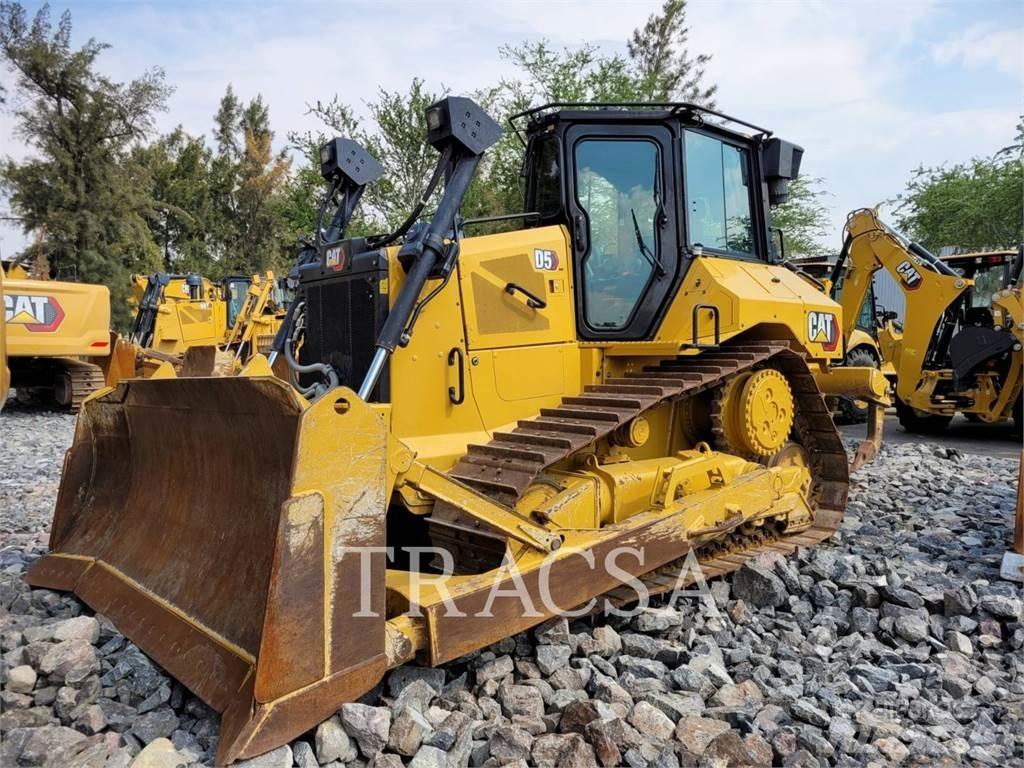 CAT D5 Vikšriniai buldozeriai