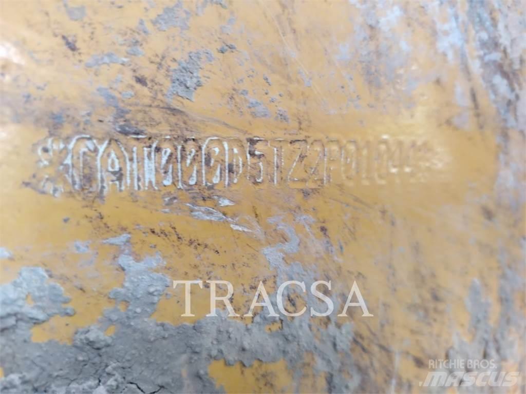 CAT D5 Vikšriniai buldozeriai