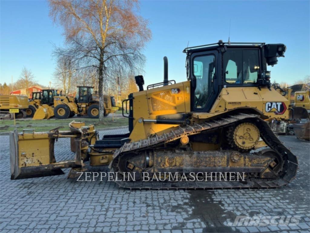 CAT D5 Vikšriniai buldozeriai