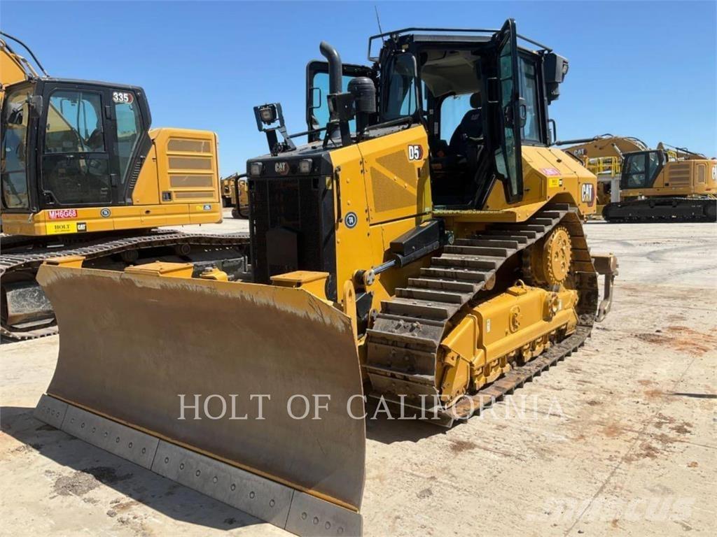 CAT D5 Vikšriniai buldozeriai