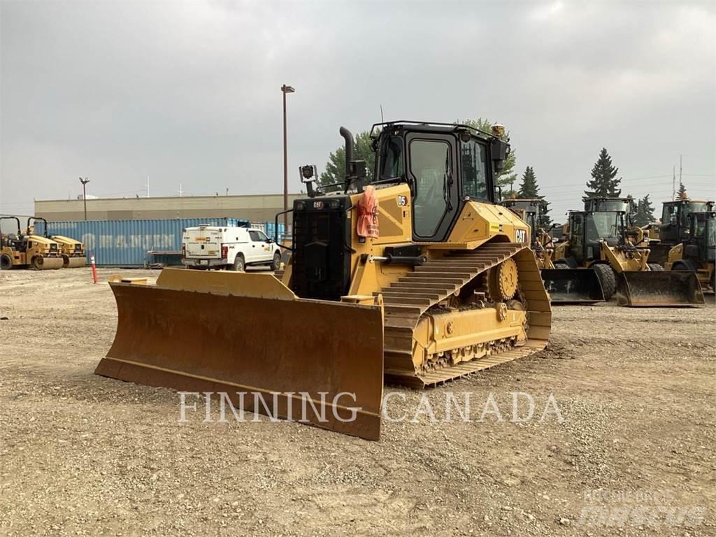 CAT D5-17 Vikšriniai buldozeriai