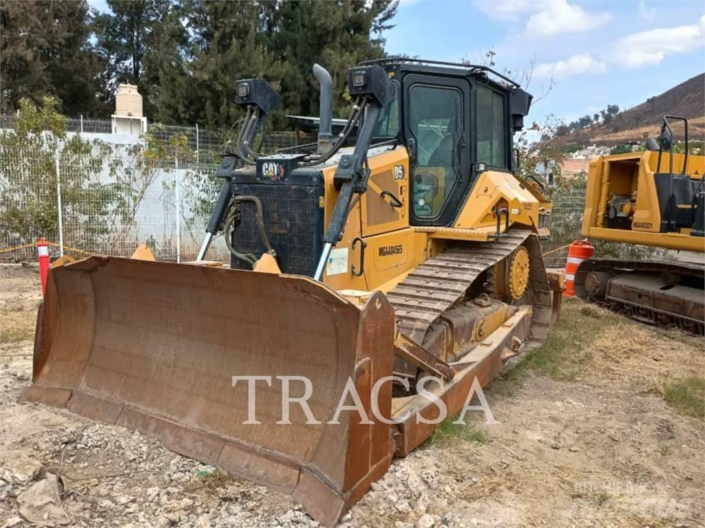 CAT D5-17 Vikšriniai buldozeriai