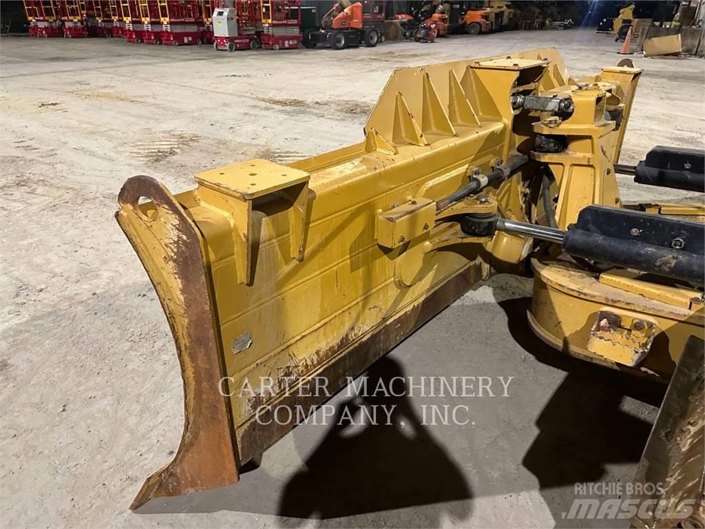 CAT D5-17VP Vikšriniai buldozeriai