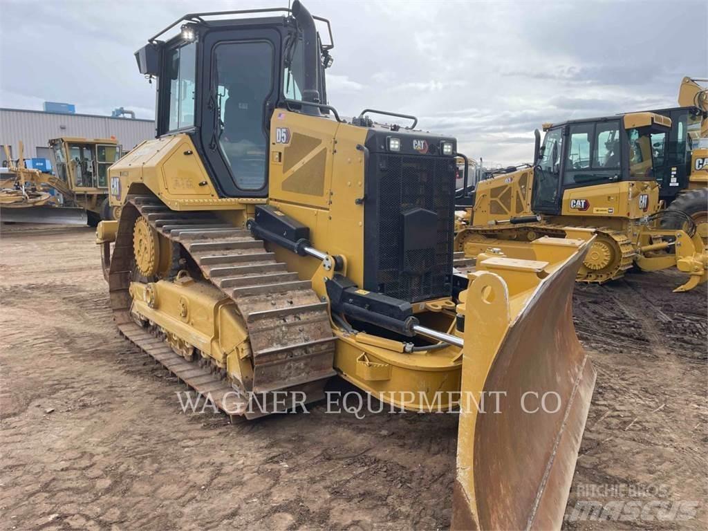 CAT D5 VP Vikšriniai buldozeriai