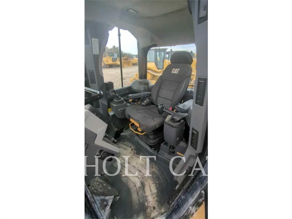 CAT D5 VP Vikšriniai buldozeriai