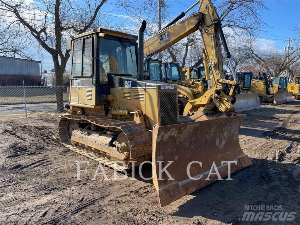 CAT D5CIII Vikšriniai buldozeriai