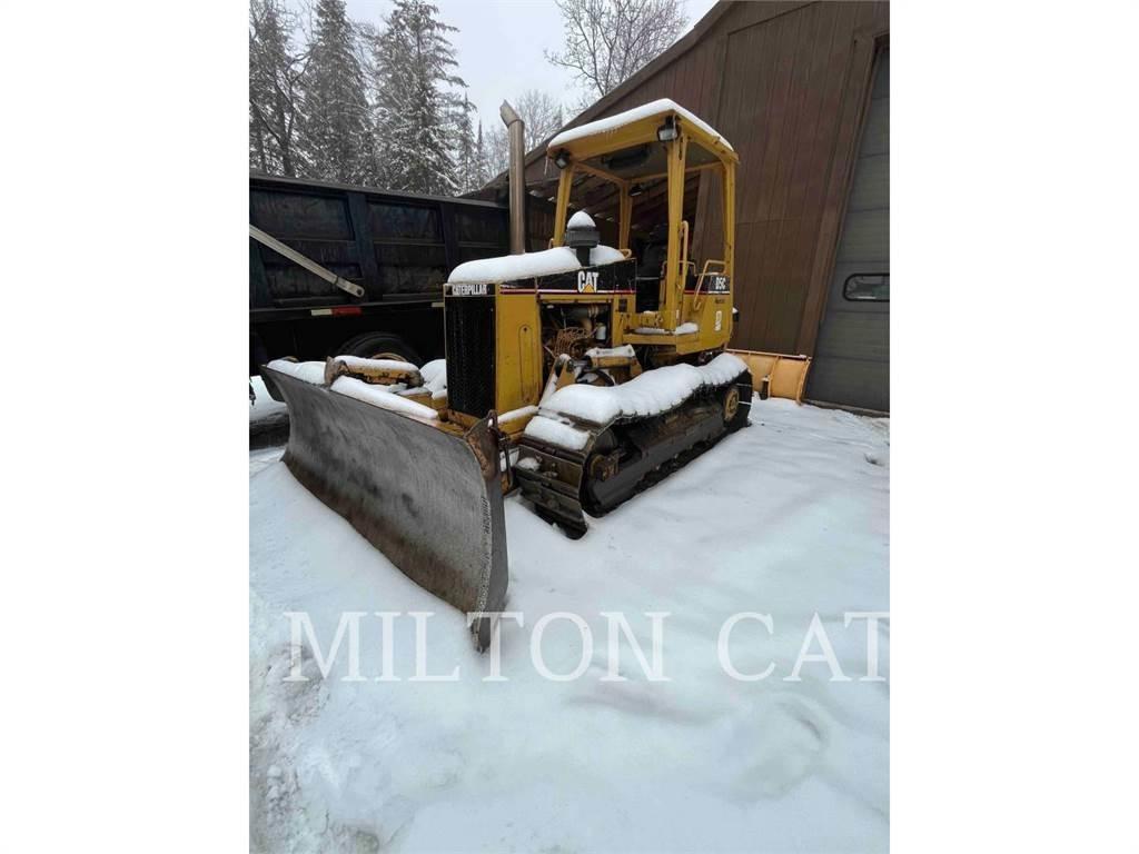 CAT D5CIII Vikšriniai buldozeriai