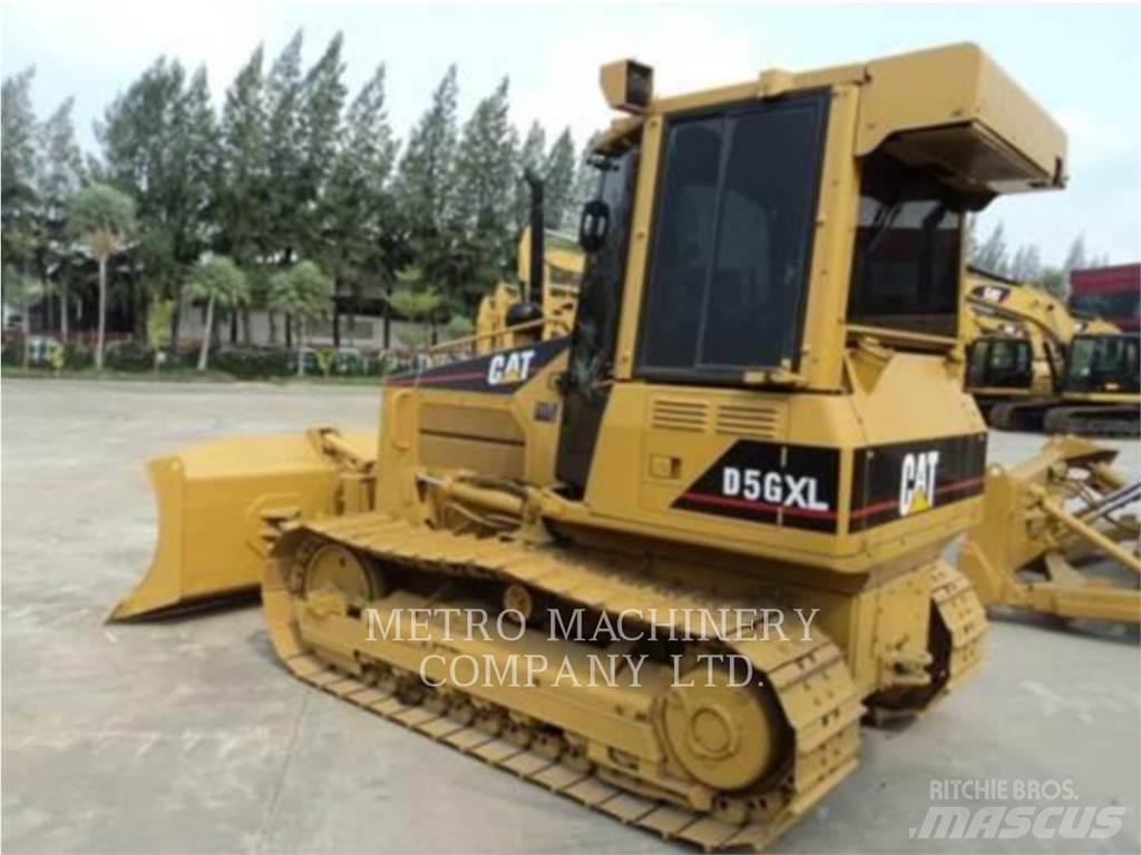 CAT D5GXL Vikšriniai buldozeriai