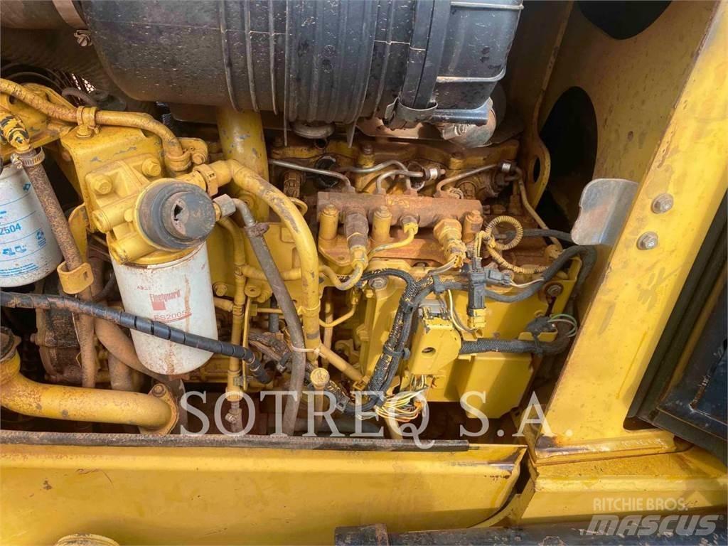 CAT D5K Vikšriniai buldozeriai