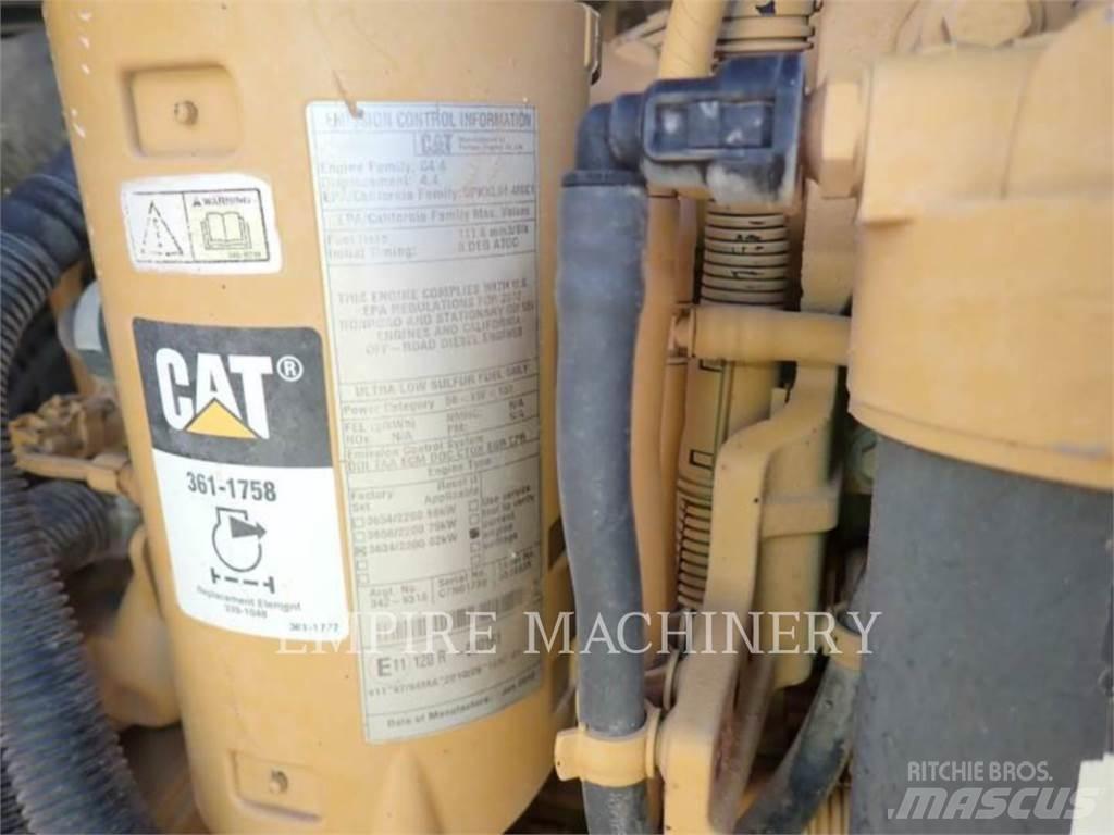 CAT D5K Vikšriniai buldozeriai