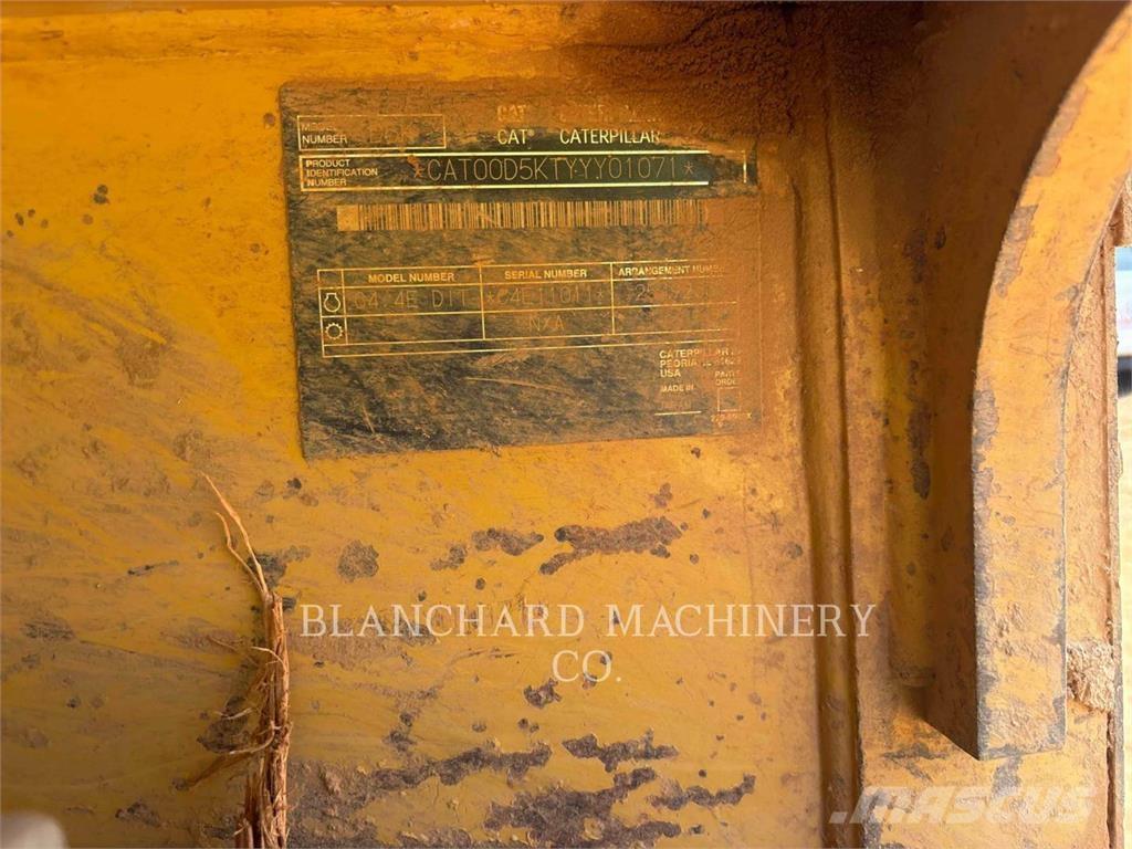 CAT D5K LGP Vikšriniai buldozeriai