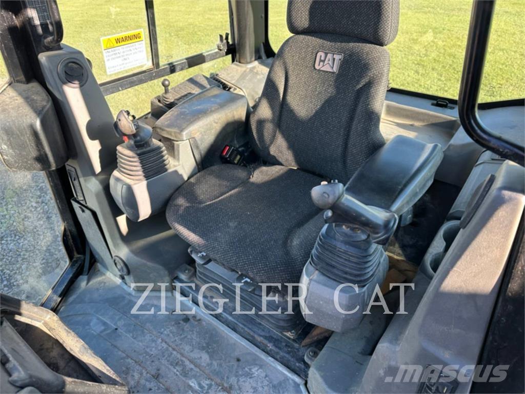 CAT D5K2 Vikšriniai buldozeriai