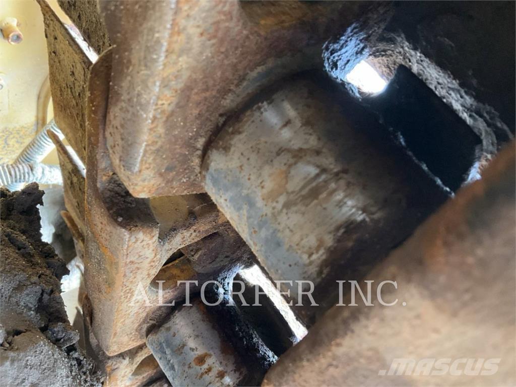 CAT D5K2 LGP3D Vikšriniai buldozeriai