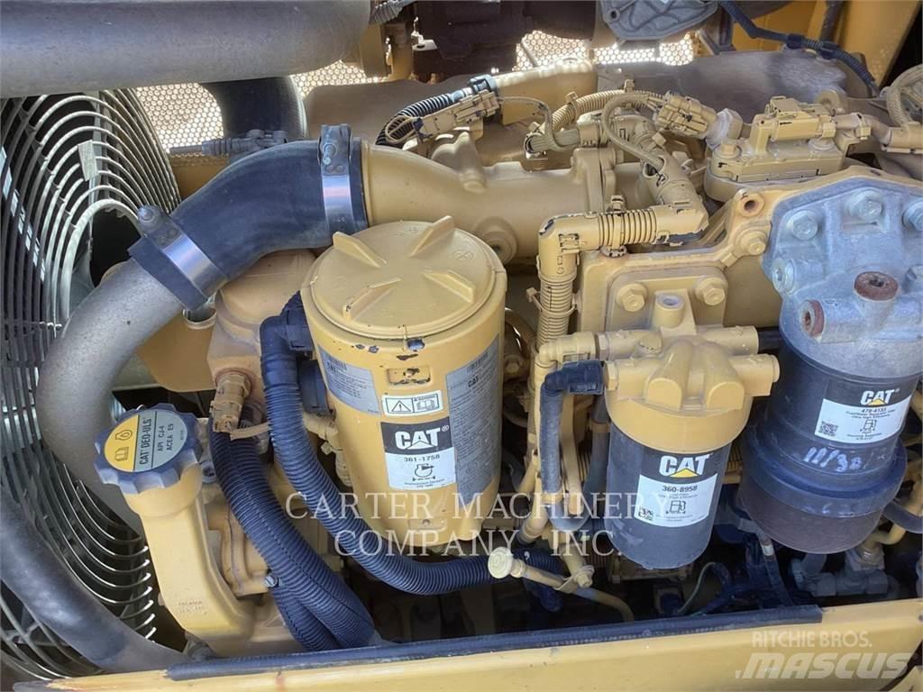 CAT D5K2LGP Vikšriniai buldozeriai