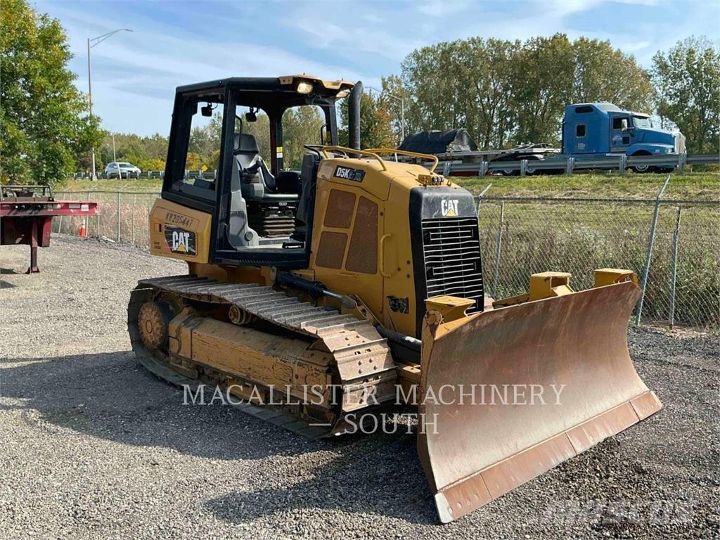 CAT D5K2XL Vikšriniai buldozeriai