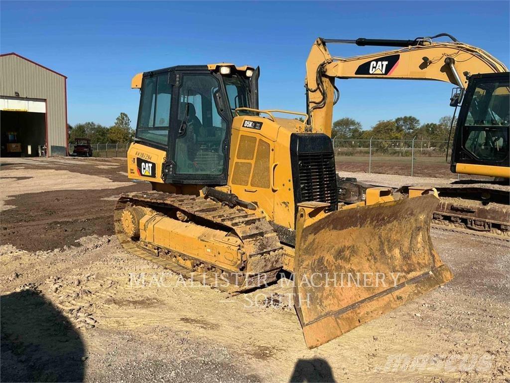 CAT D5K2XL Vikšriniai buldozeriai