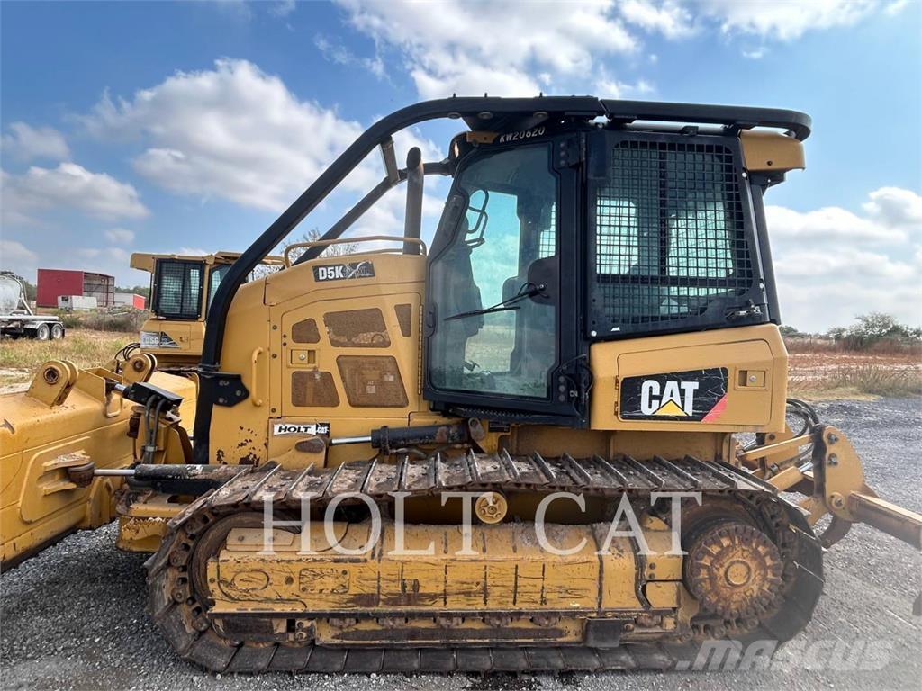 CAT D5K2XL Vikšriniai buldozeriai