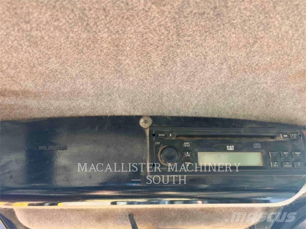 CAT D5KXL Vikšriniai buldozeriai