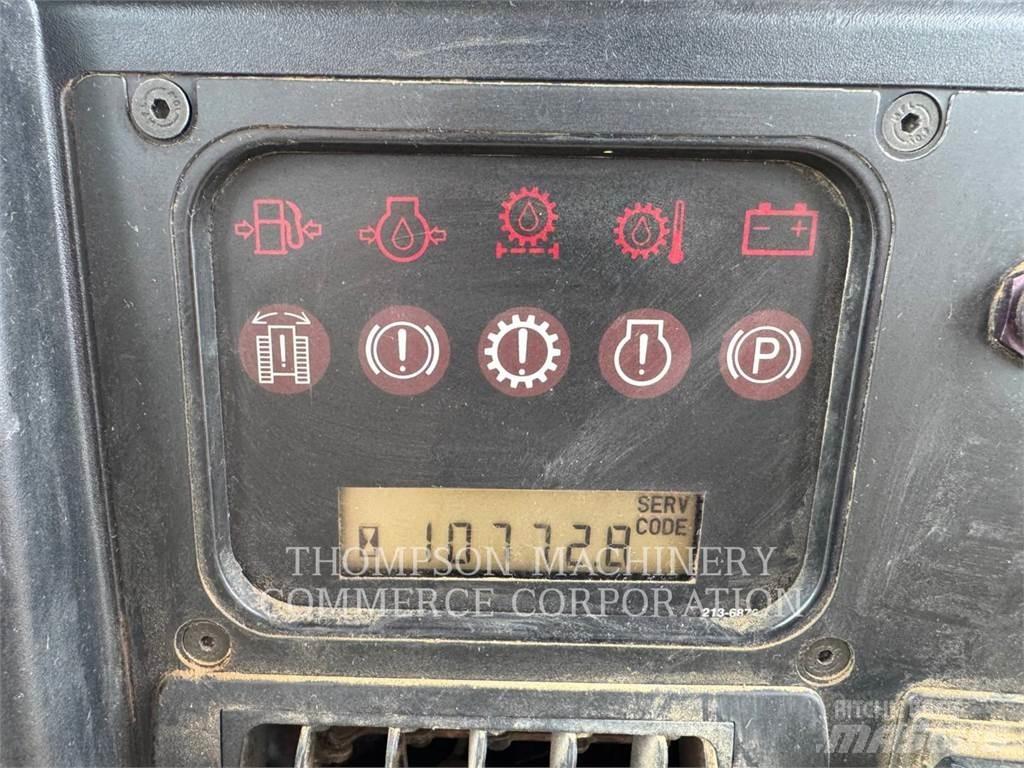 CAT D5NXL Vikšriniai buldozeriai