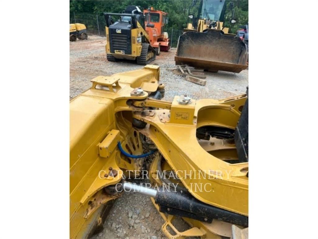 CAT D6 Vikšriniai buldozeriai