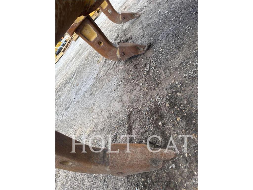 CAT D6 Vikšriniai buldozeriai