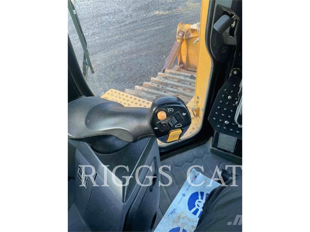 CAT D6 Vikšriniai buldozeriai