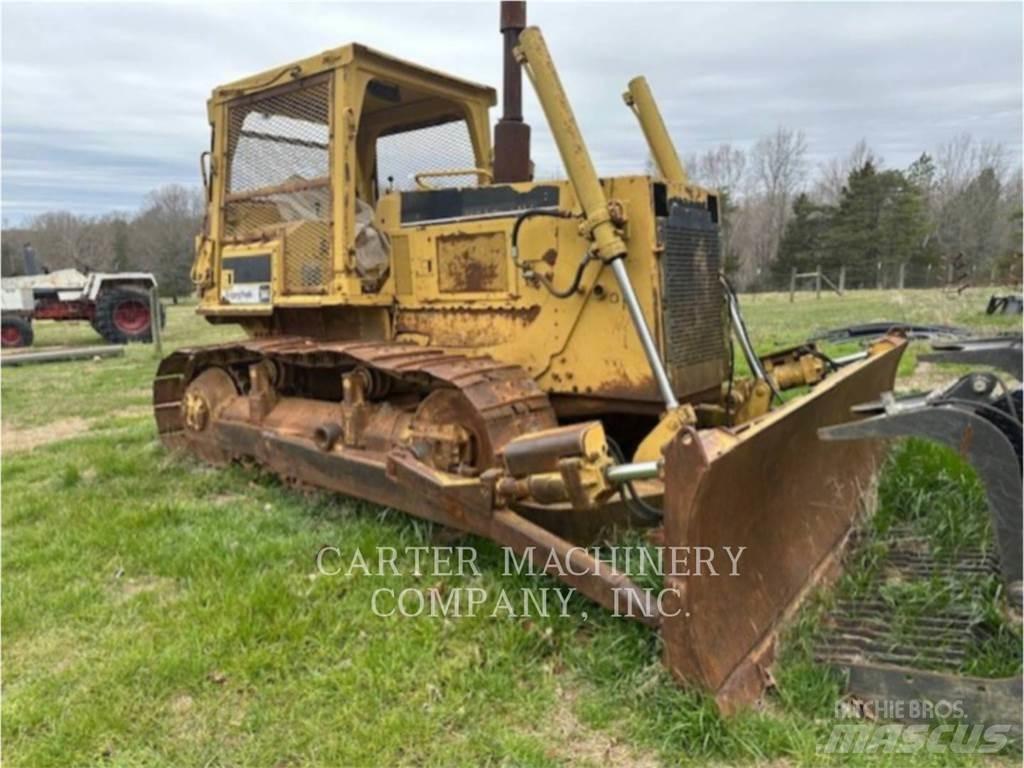 CAT D6D Vikšriniai buldozeriai