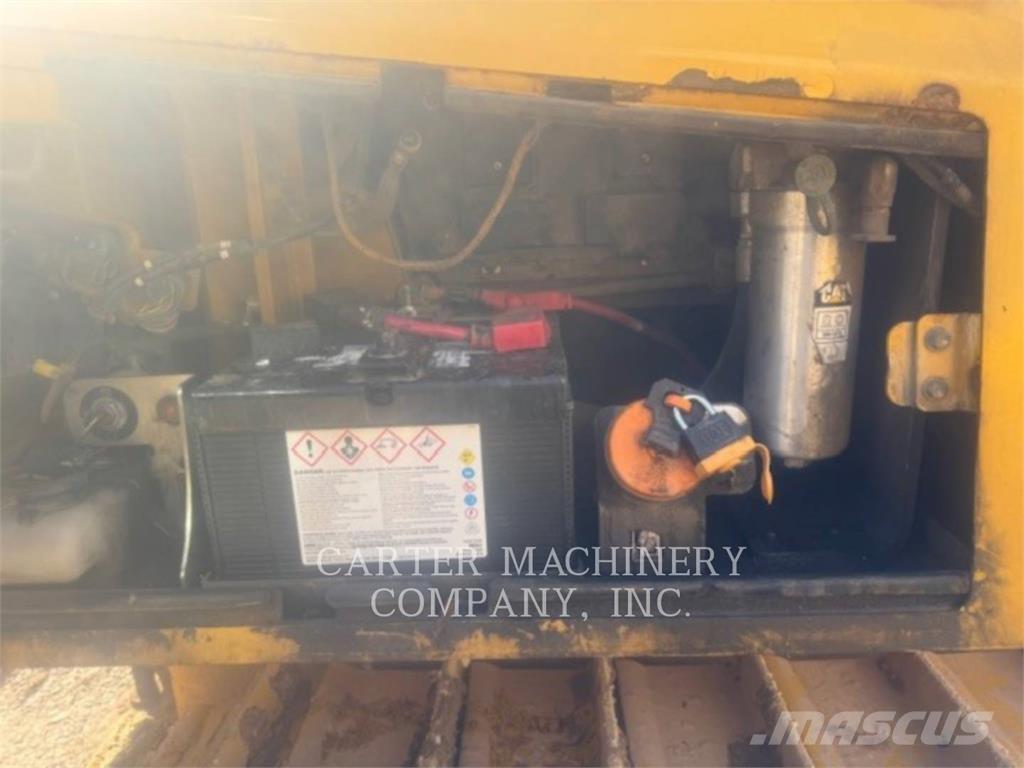 CAT D6K2 LGP Vikšriniai buldozeriai