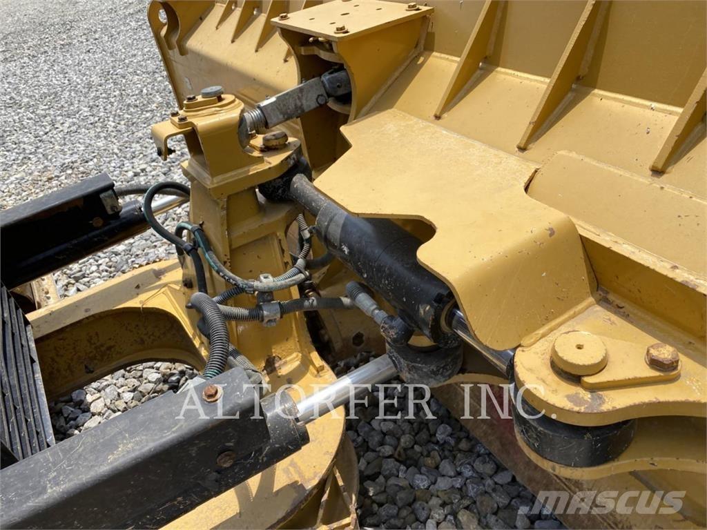CAT D6K2 LGP Vikšriniai buldozeriai