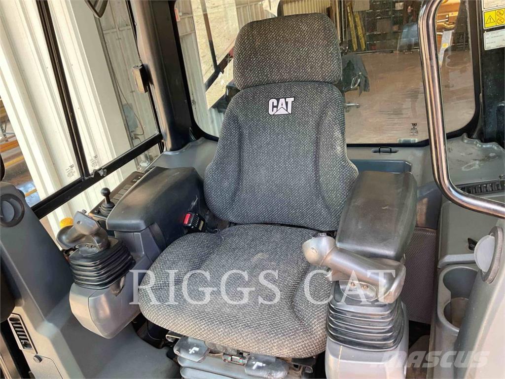 CAT D6K2LGP Vikšriniai buldozeriai