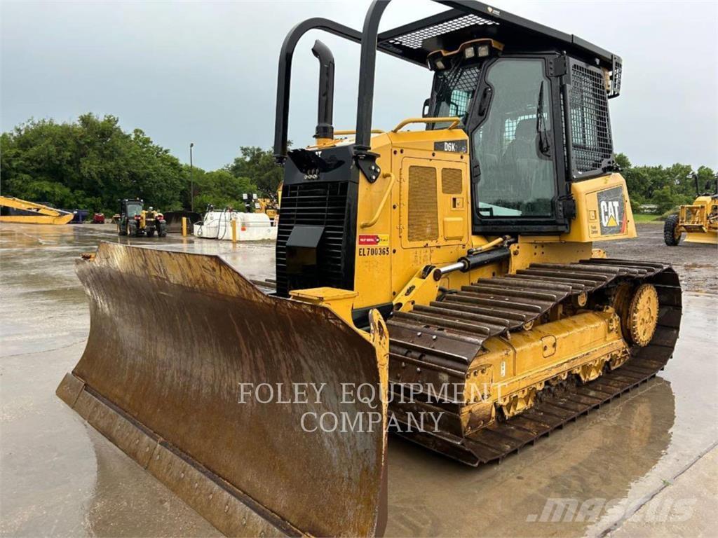 CAT D6K2LGPA Vikšriniai buldozeriai
