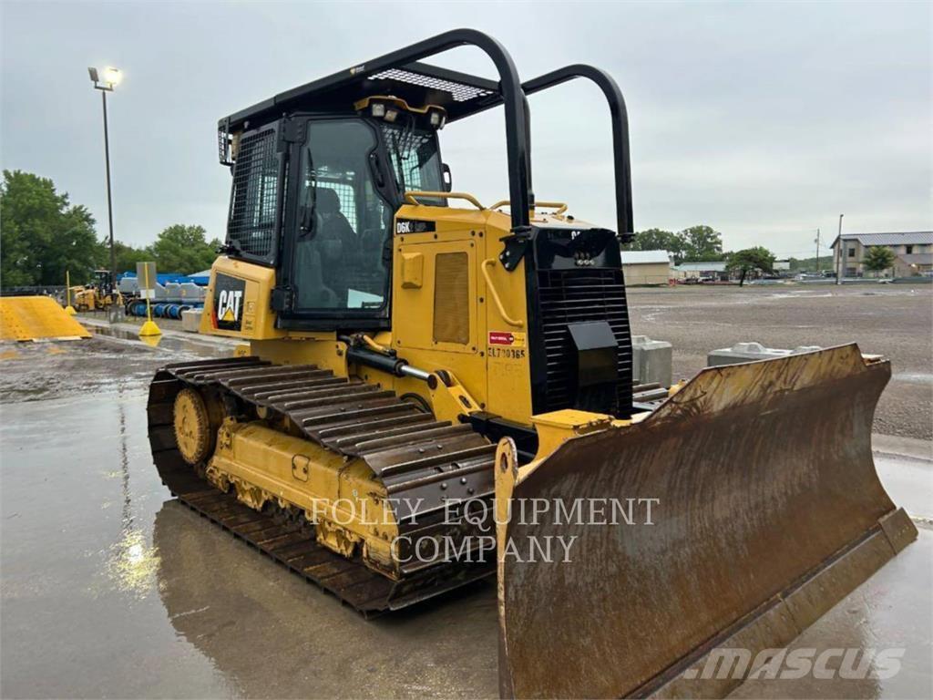 CAT D6K2LGPA Vikšriniai buldozeriai