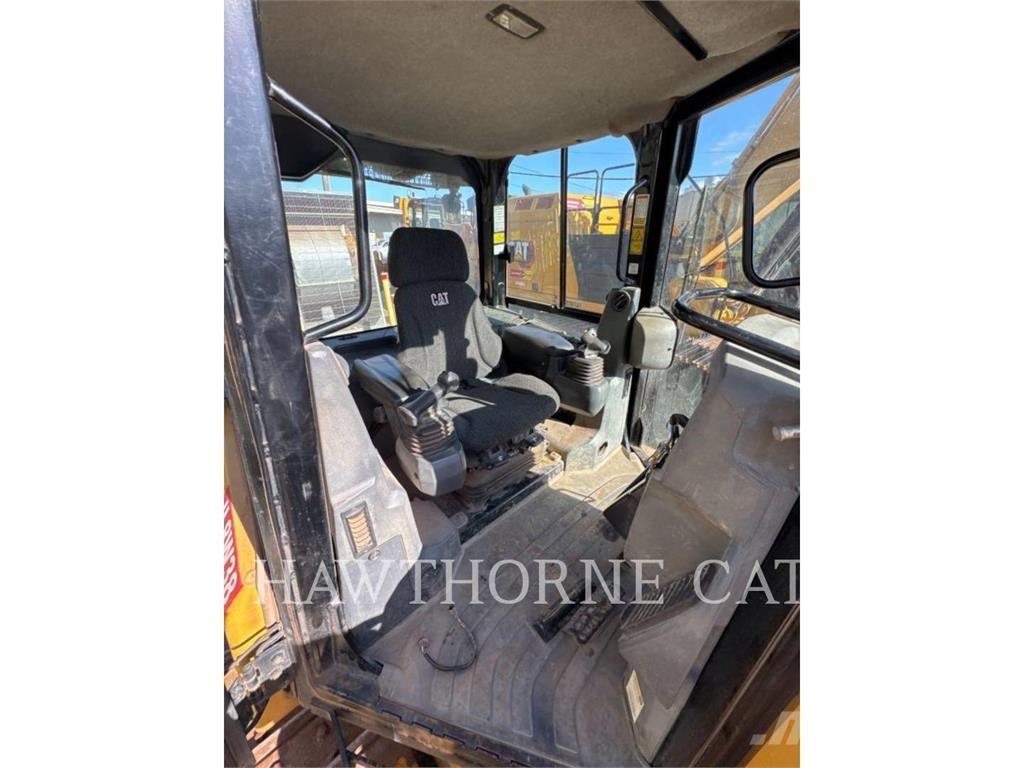 CAT D6K2XL GCS Vikšriniai buldozeriai