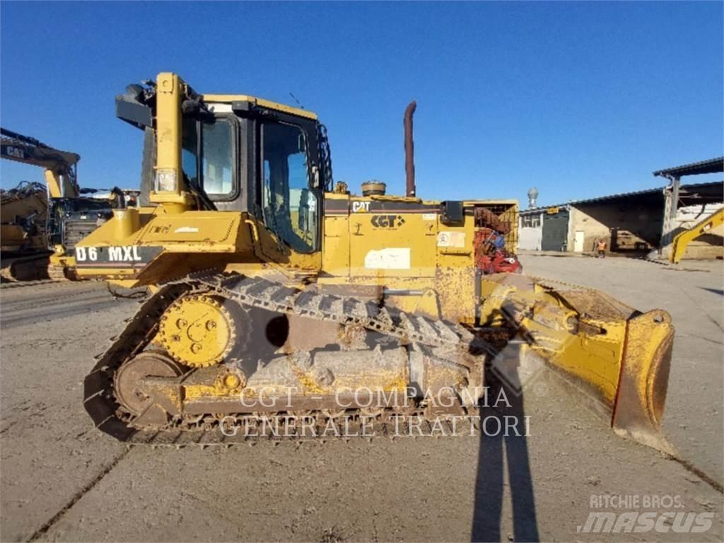 CAT D6M Vikšriniai buldozeriai