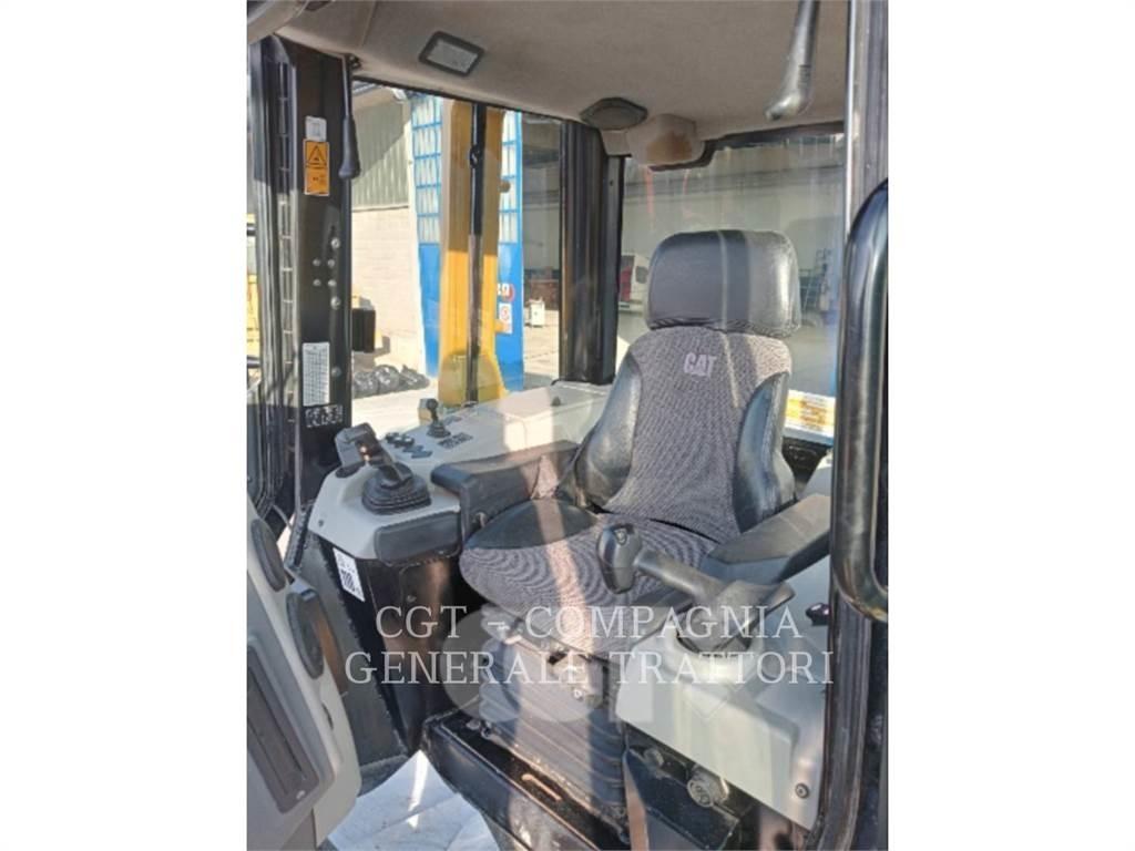 CAT D6N Vikšriniai buldozeriai