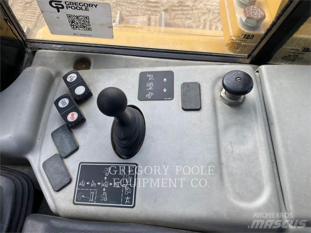 CAT D6NLGP Vikšriniai buldozeriai
