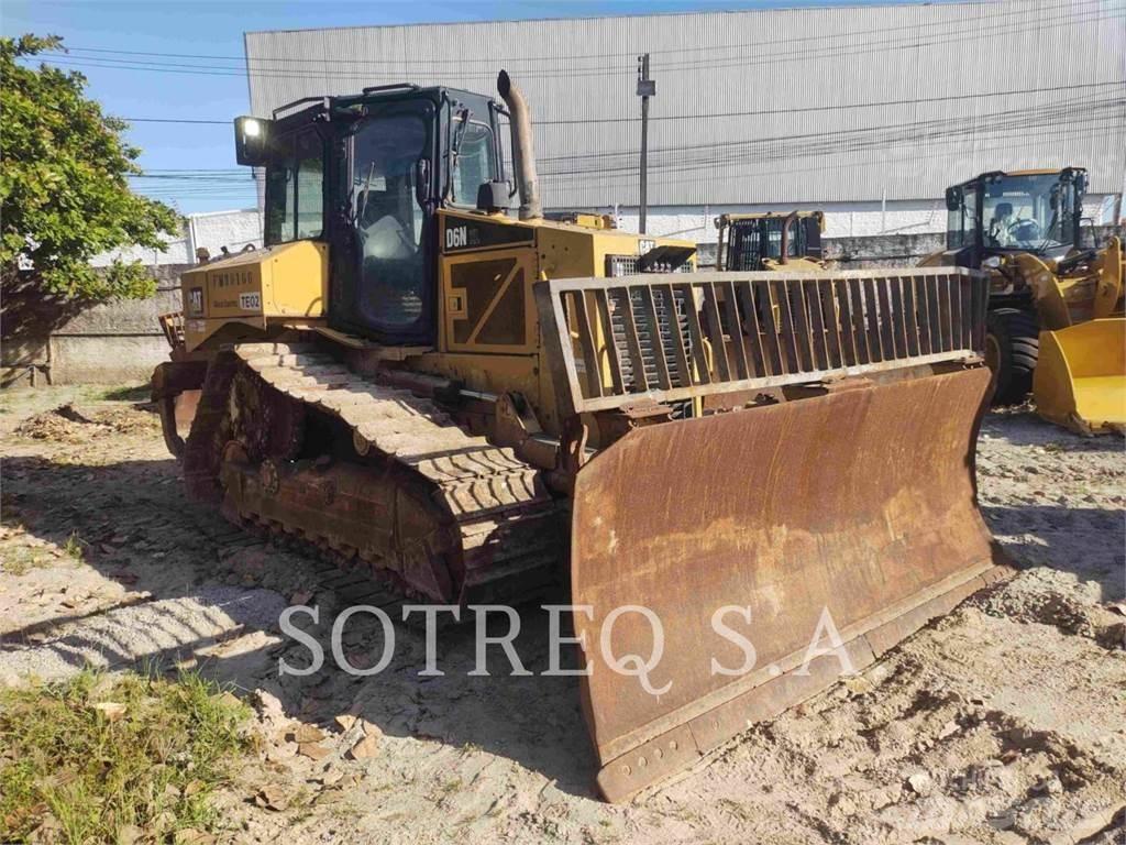 CAT D6NXL Vikšriniai buldozeriai