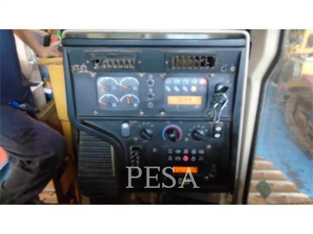 CAT D6T Vikšriniai buldozeriai