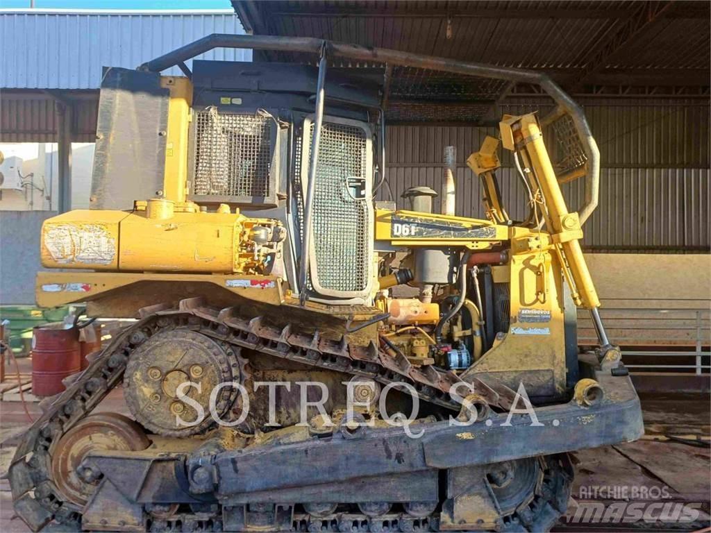 CAT D6T Vikšriniai buldozeriai