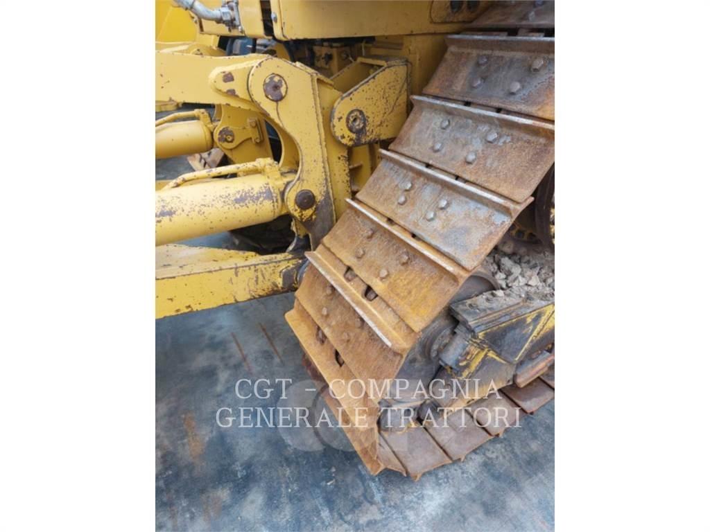 CAT D6T Vikšriniai buldozeriai