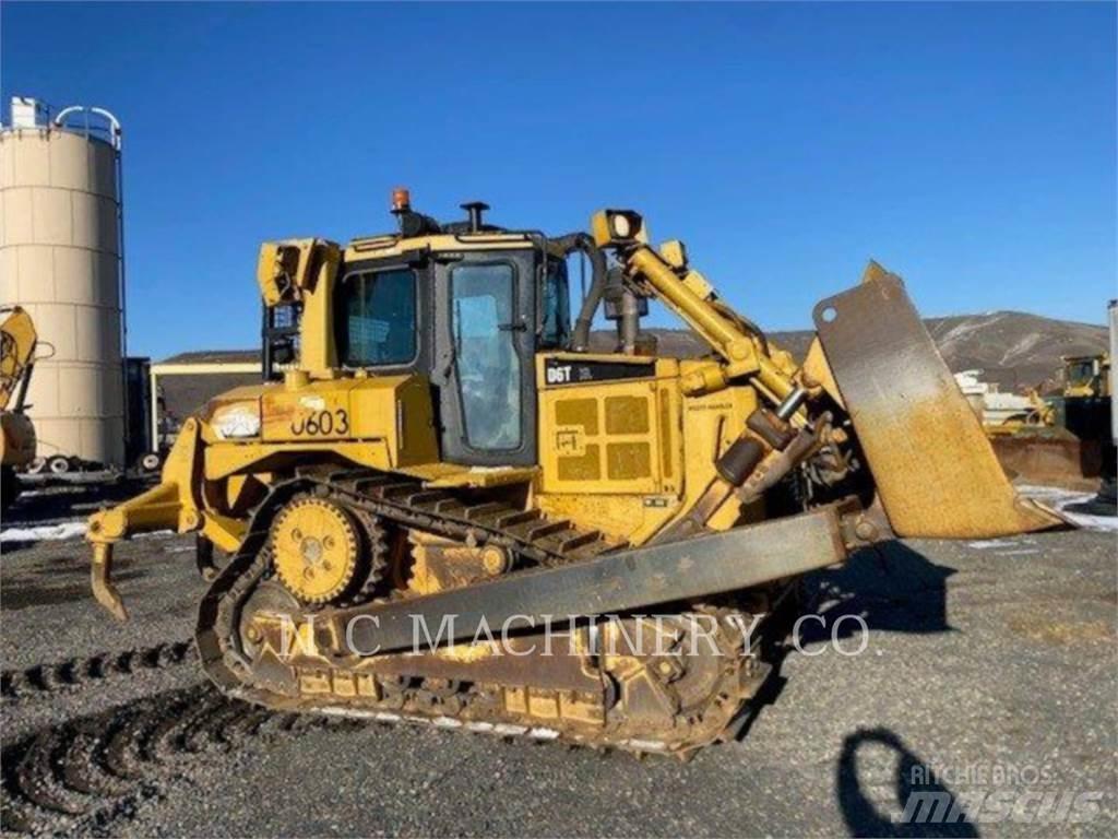 CAT D6T Vikšriniai buldozeriai