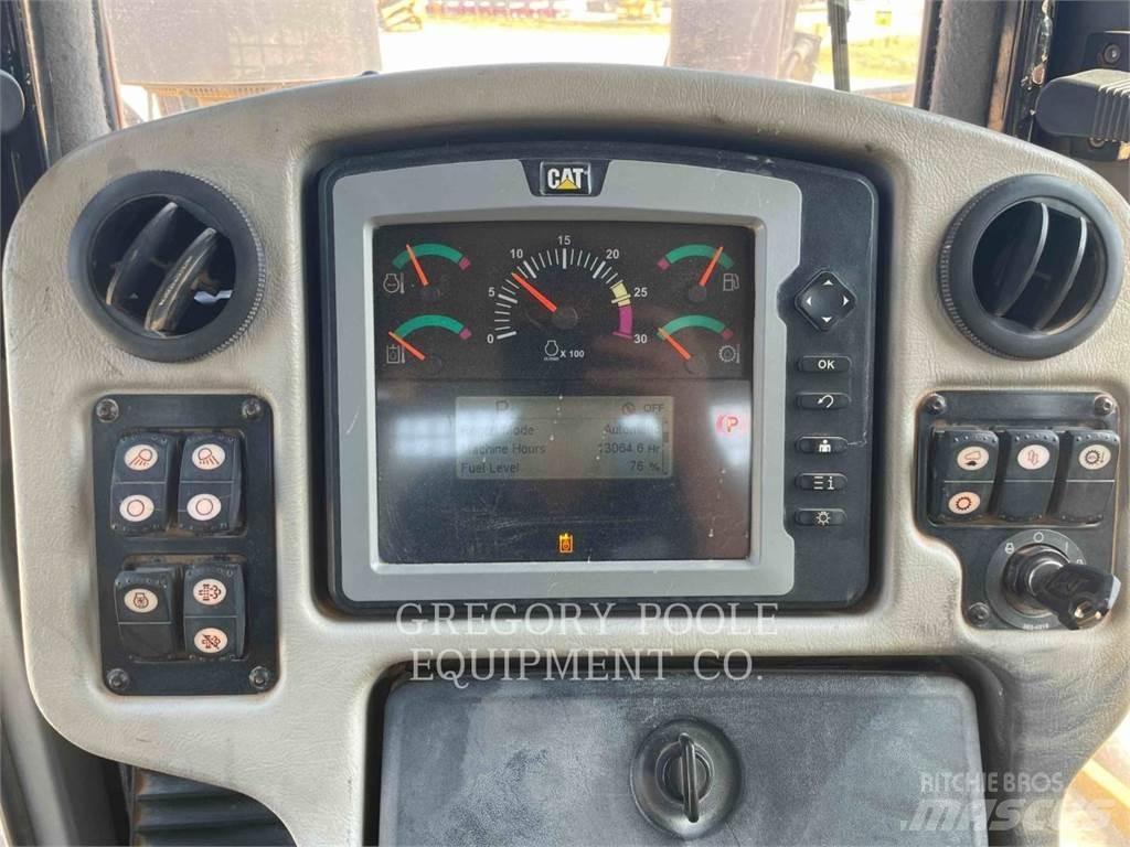 CAT D6T Vikšriniai buldozeriai